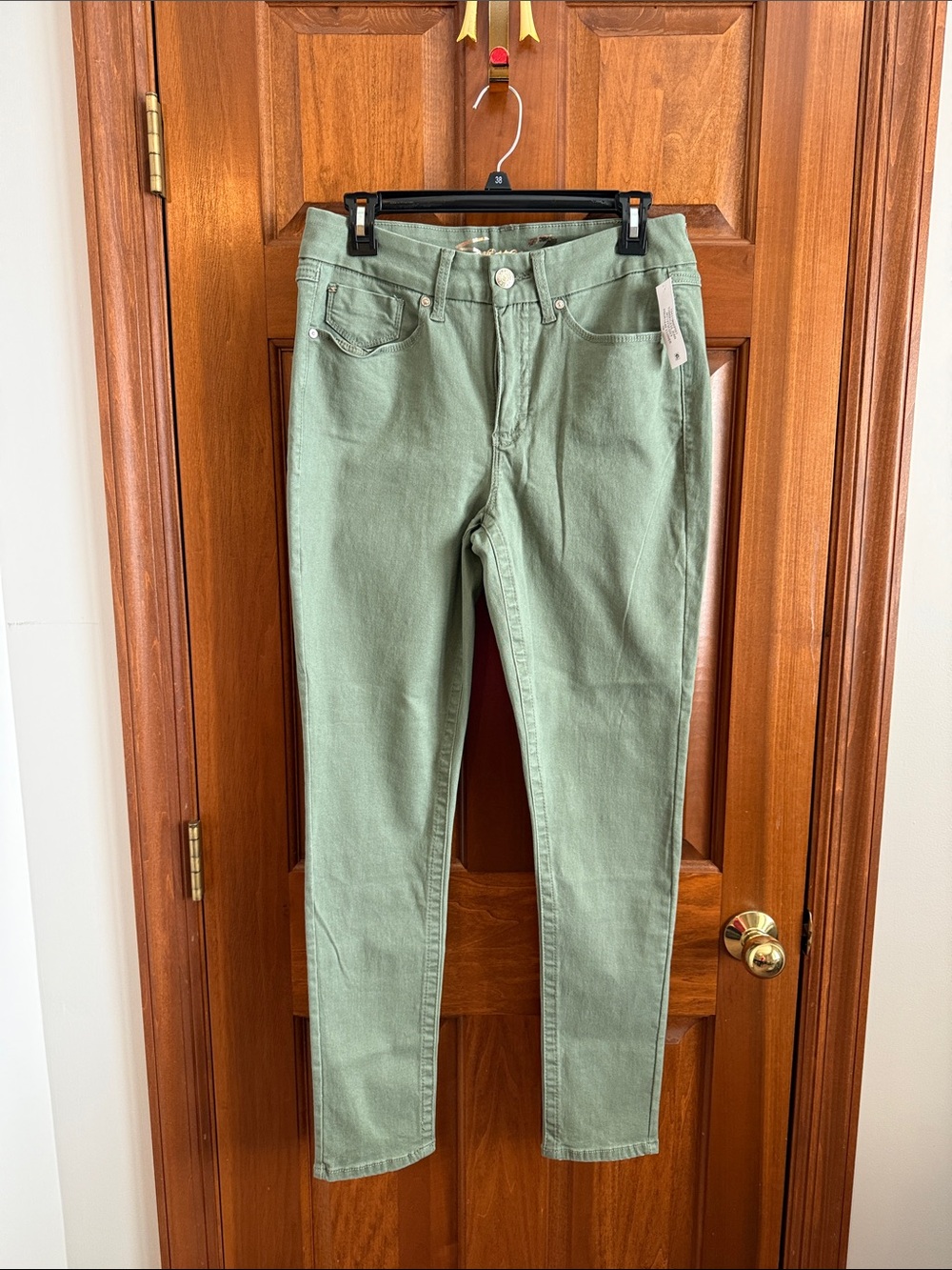 Seven7 Skinny Jeans in Sage Green